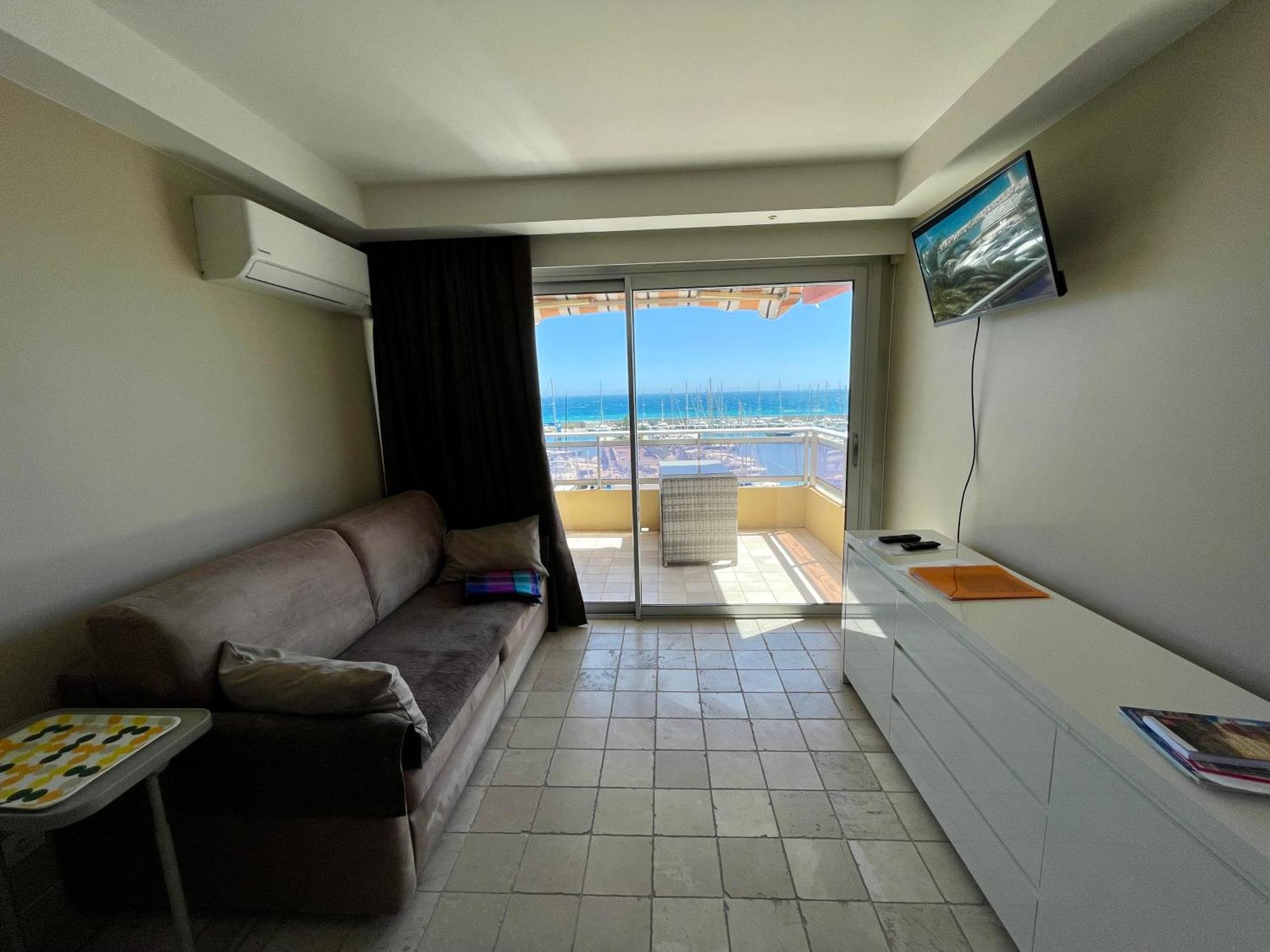 Superbe Appartement En Bord De Mer, Pres Du Centre Et Des Plages Menton Exteriör bild